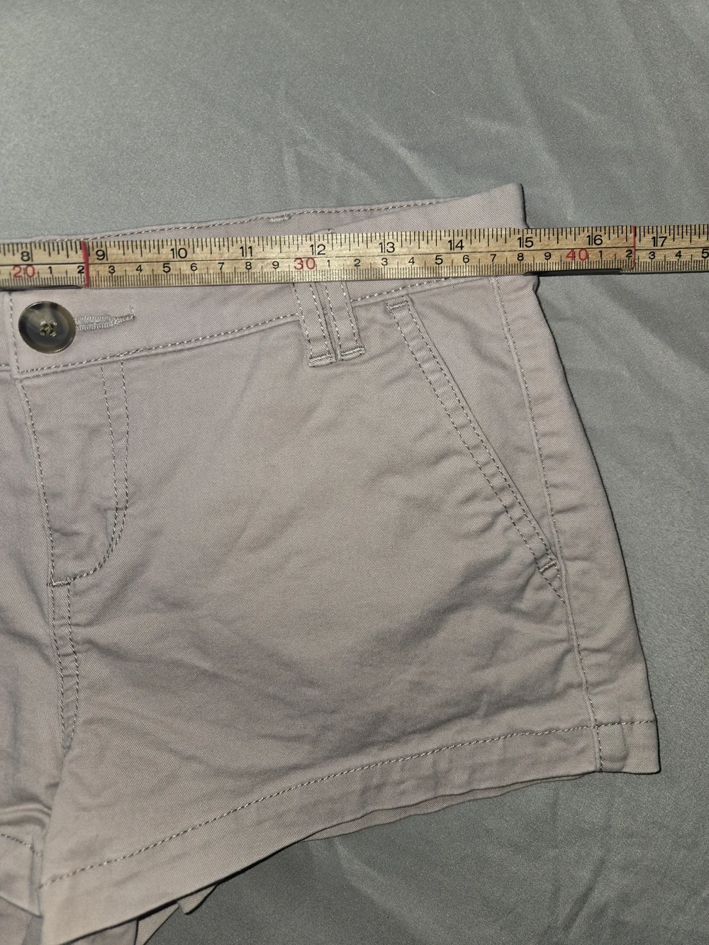 Express Women's Light Pink Chino Shorts - Size 2